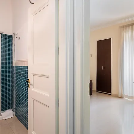 Palazzo Mongio アパートホテル 3*