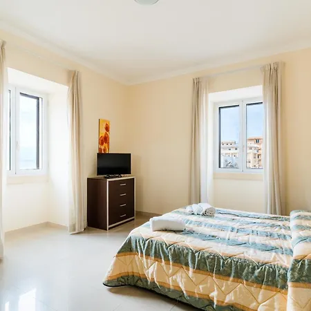 アパートホテル Palazzo Mongio
