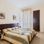 Palazzo Mongio Apartahotel 3*