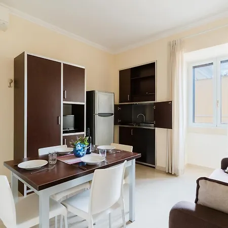 Aparthotel Palazzo Mongiò 3*