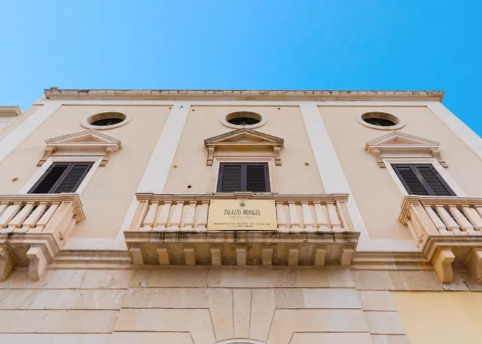 Palazzo Mongio Ξενοδοχείο με διαμερίσματα 3*